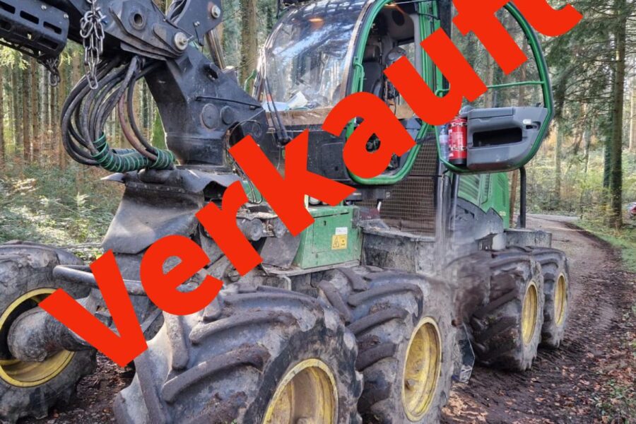 John Deere 1270 E